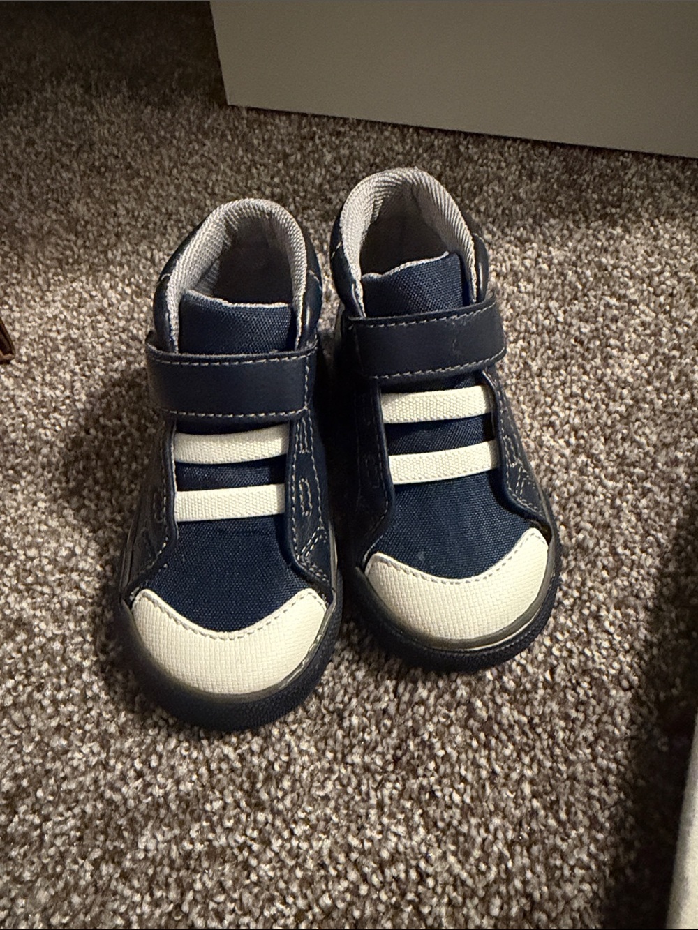 See Kai Run Navy Toddler Sneakers Boxed - Drew Style - Picture 3 of 4